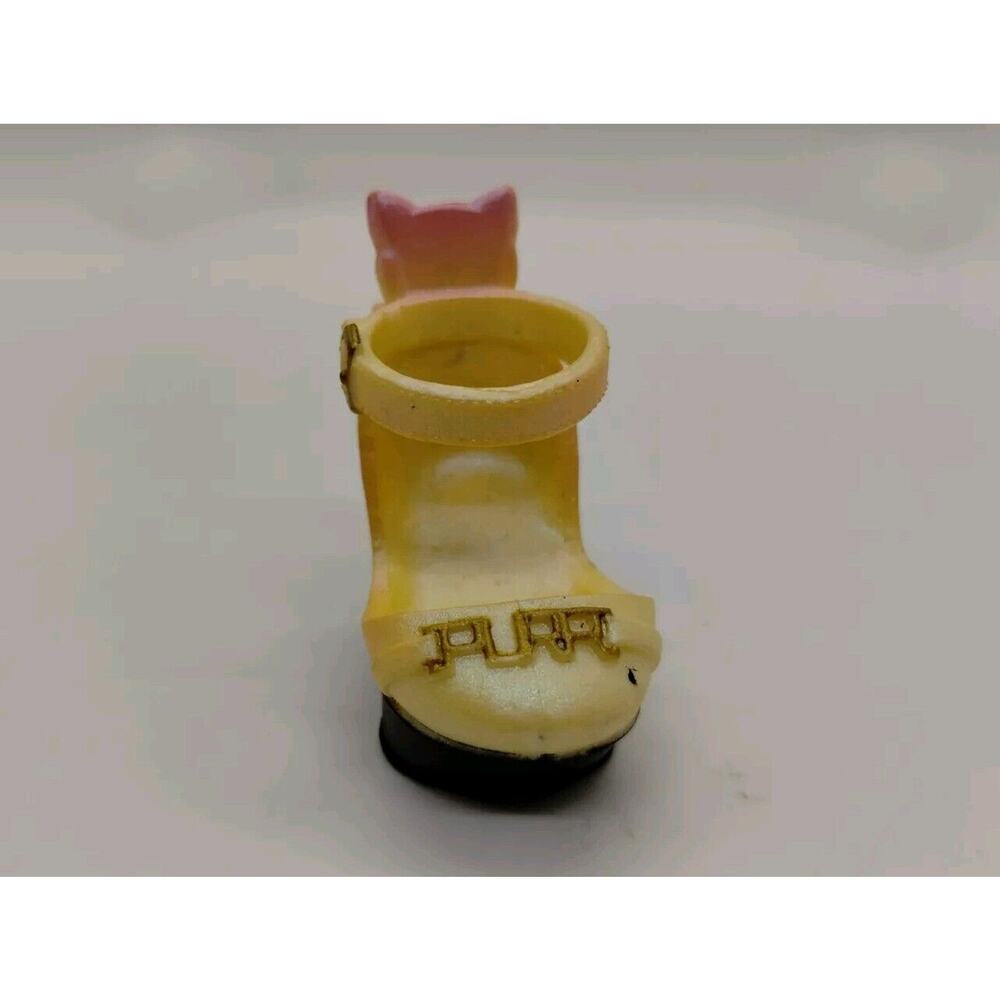 Na! Na! Na! Rainbow Kitty Shoes Heels w/Strap - Right Shoe Only